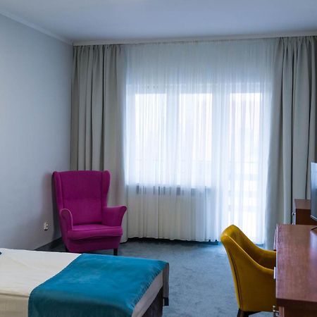 Hotel Mazury Gizycko Ngoại thất bức ảnh