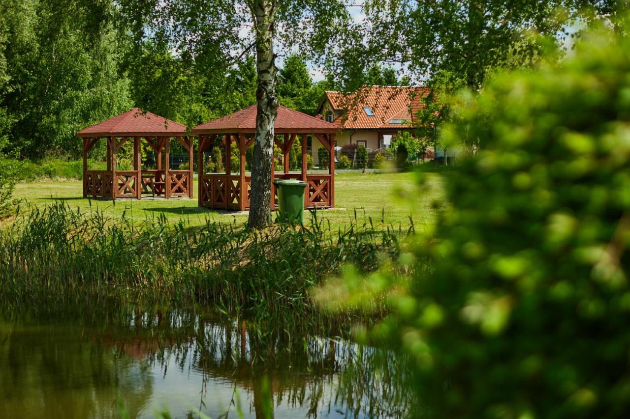 Hotel Mazury Gizycko Ngoại thất bức ảnh