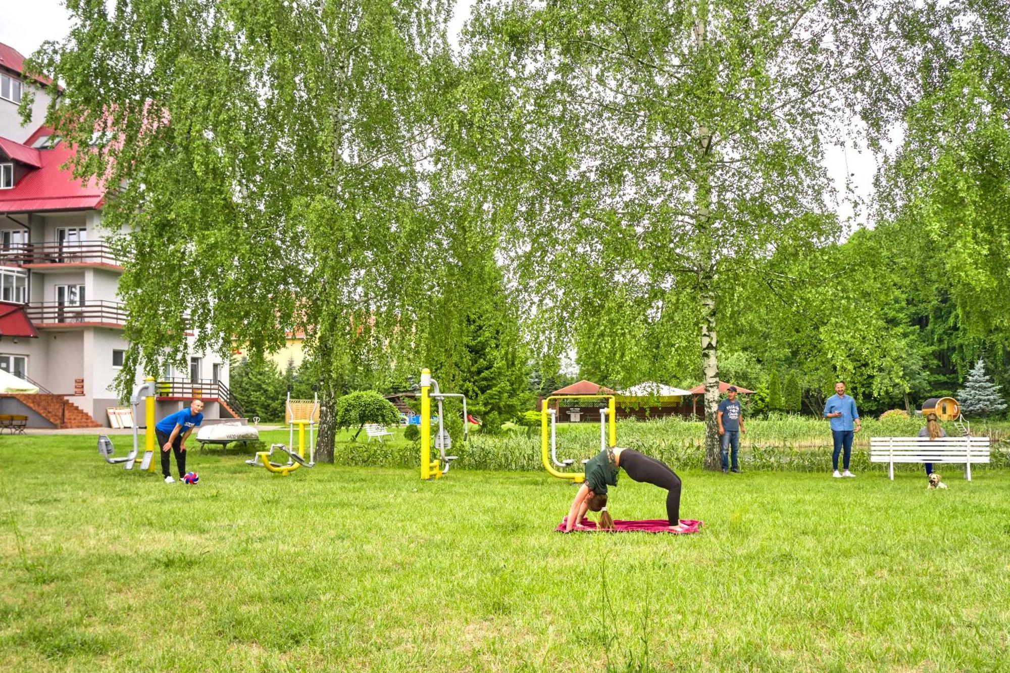 Hotel Mazury Gizycko Ngoại thất bức ảnh