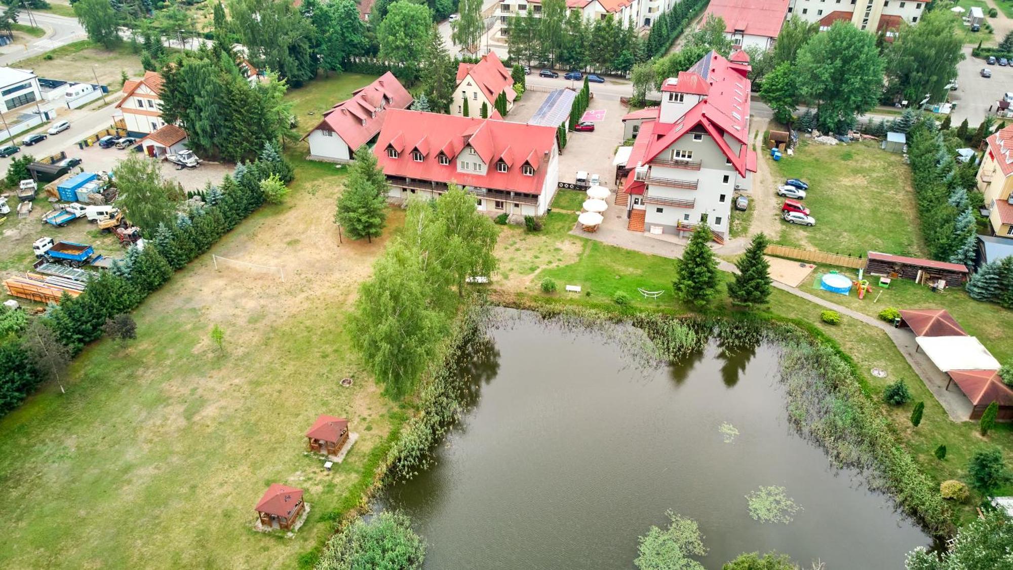 Hotel Mazury Gizycko Ngoại thất bức ảnh