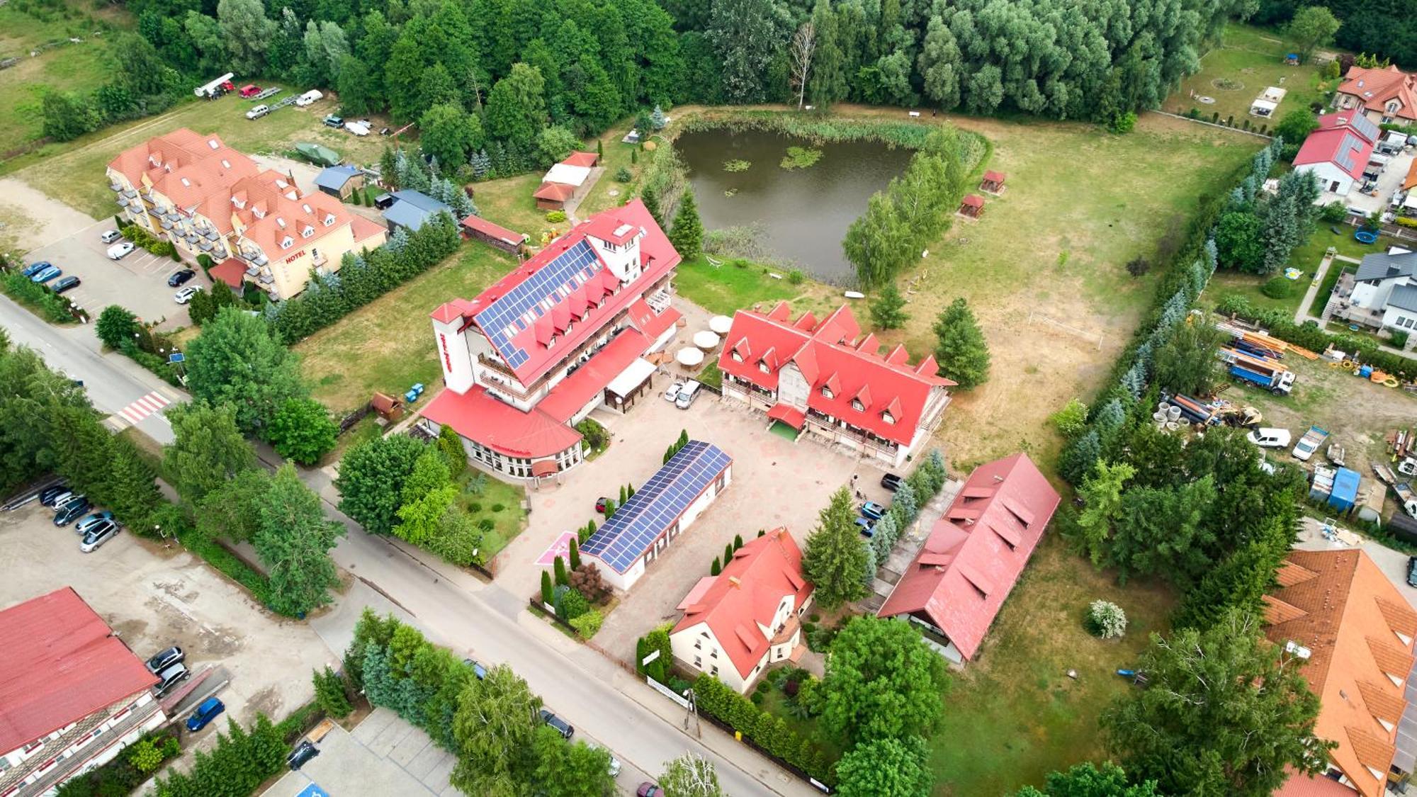 Hotel Mazury Gizycko Ngoại thất bức ảnh