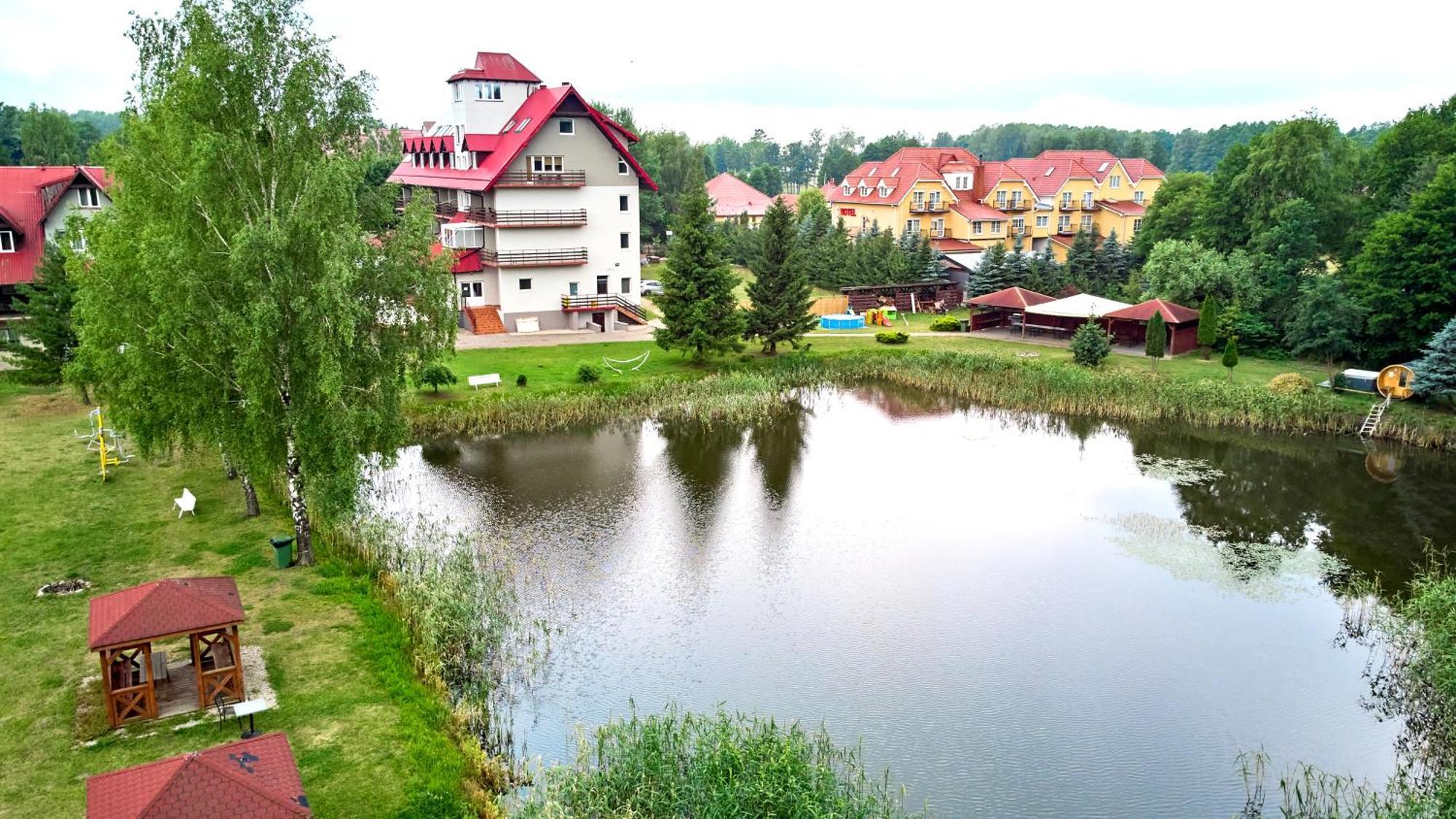 Hotel Mazury Gizycko Ngoại thất bức ảnh
