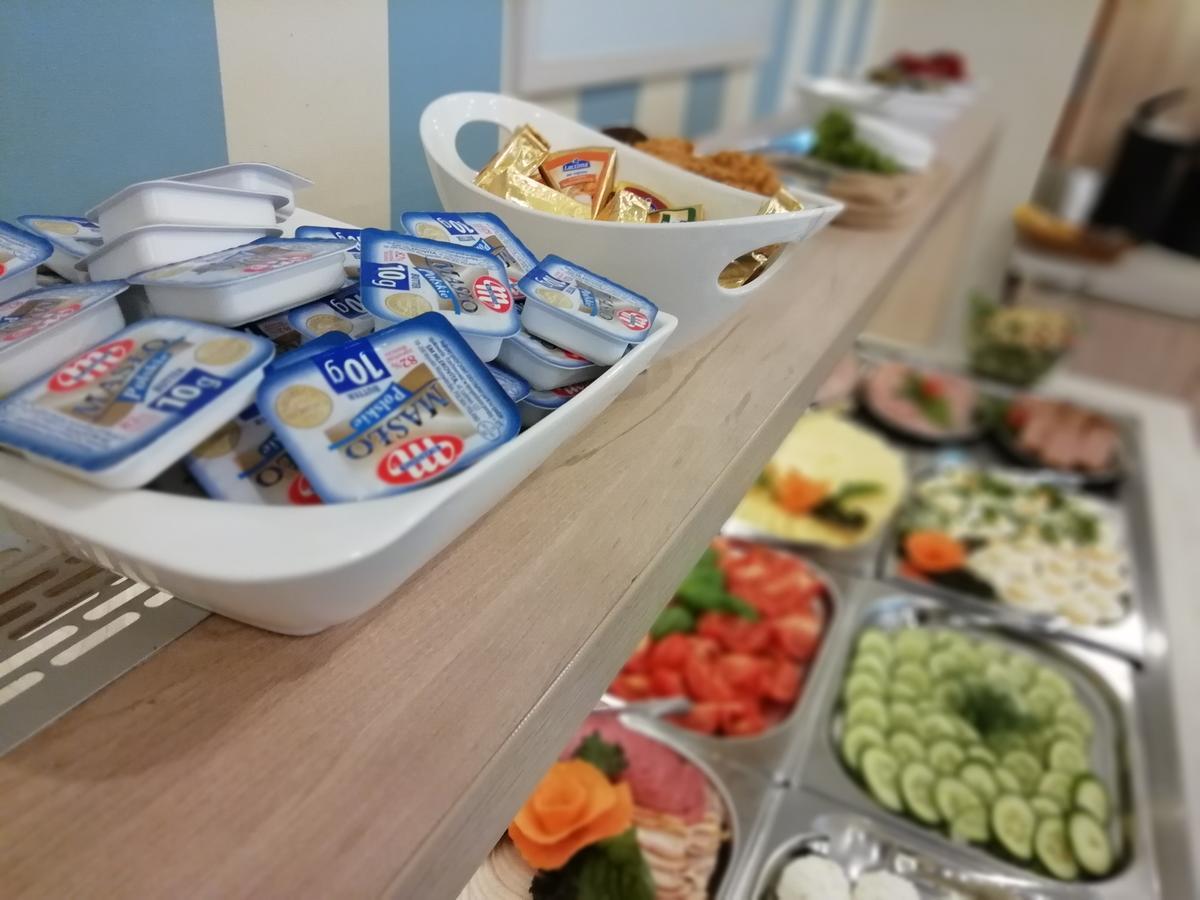 Hotel Mazury Gizycko Ngoại thất bức ảnh